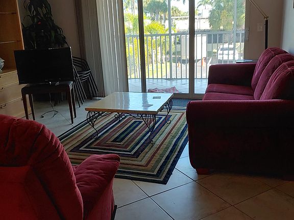 4th image of 150 Harborside Ave APT 201