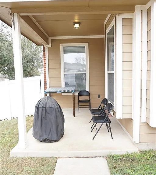 1911 Big Bend Dr — Photo 22