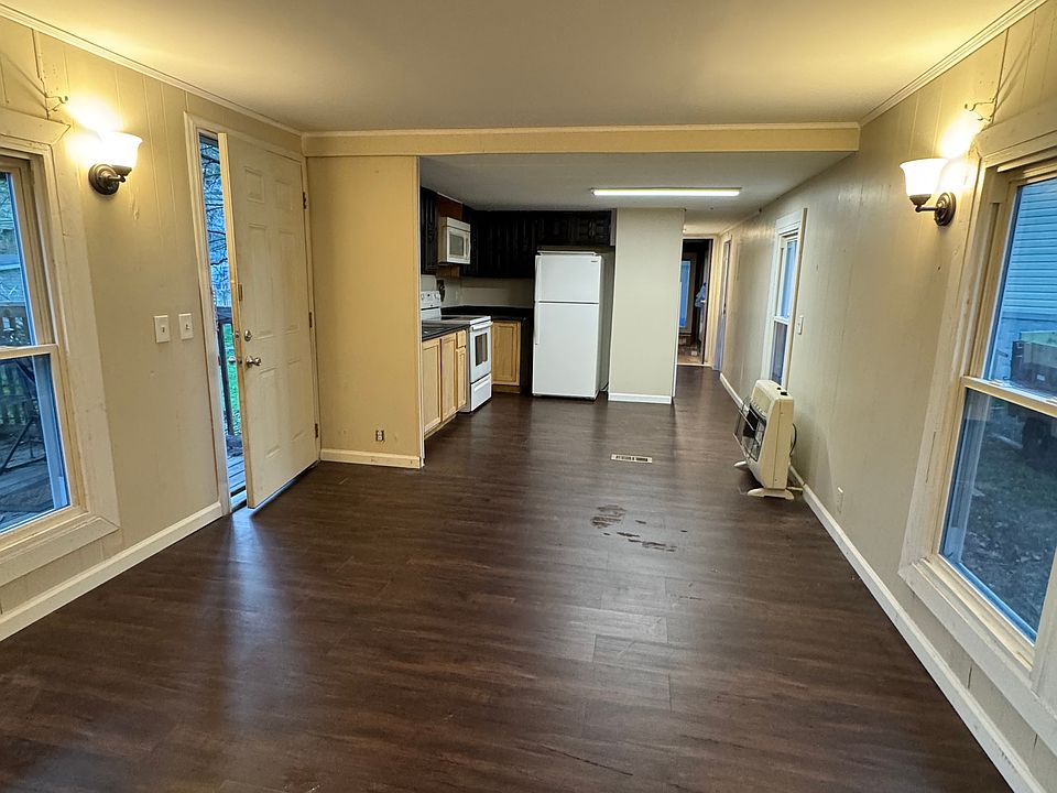 Living room to kitchen
