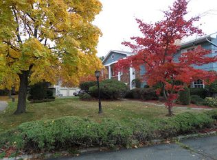 6 Spring Rock Pl, Spring Valley, NY 10977