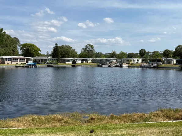 166 N Lake Dr #854, Leesburg, FL 34788