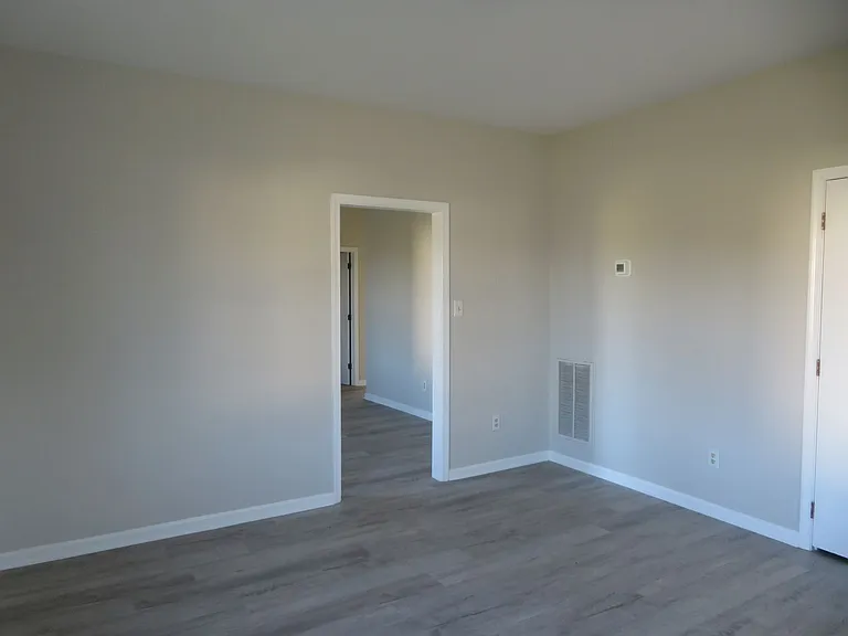 147 Witten St — Photo 3