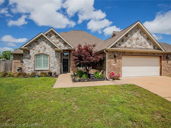 1137 Lexington Cir, Springdale, AR 72762