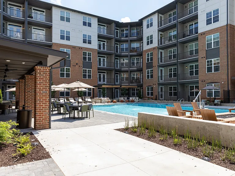 District on the Etowah Apartments — Photo 42