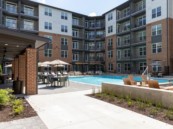 District on the Etowah Apartments