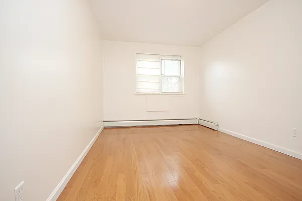 Rented by Modern Spaces | media 4