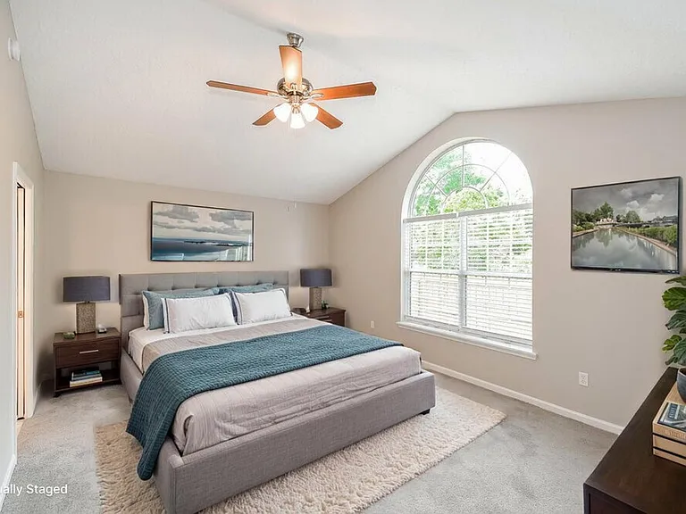 6065 Winding Bridge Dr — Photo 10