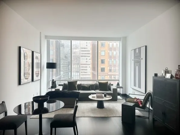 157 W 57th St APT 36D, New York, NY 10019