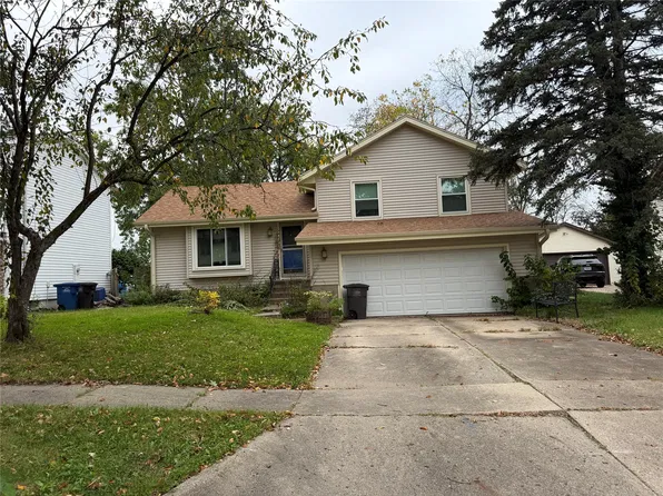 5220 SE 8th St, Des Moines, IA 50315