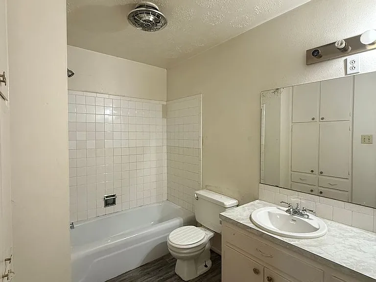 2-2701 Pagewood Ave — Photo 20