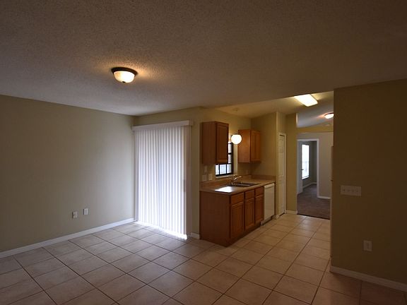 5th image of 931 Caspian Ct