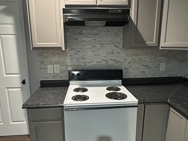 3412 Charles St — Photo 9