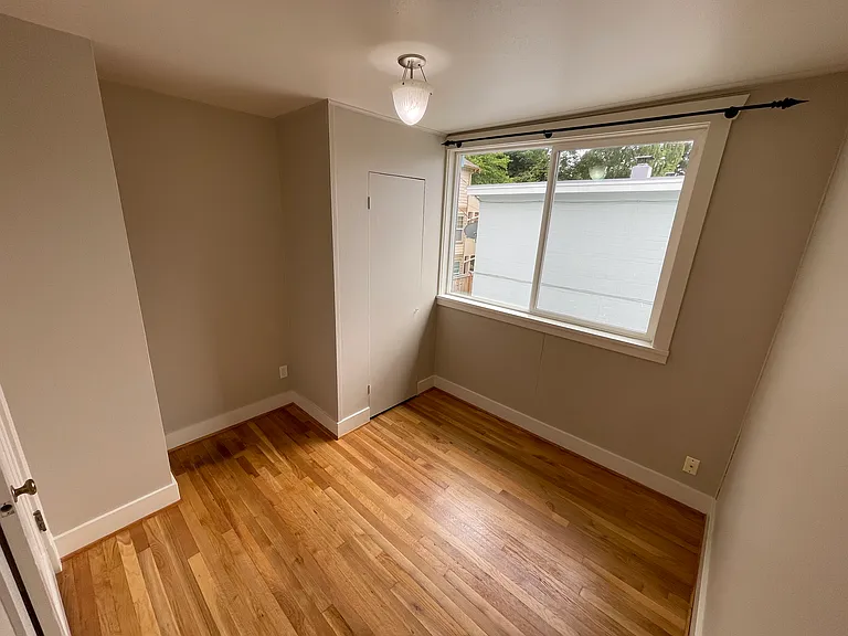 8254 20th Ave NE — Photo 15