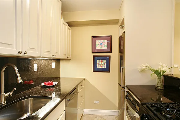 Sold by Corcoran | media 2