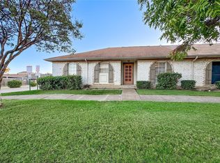 1 W Mountain Creek Dr, Grand Prairie, TX 75052