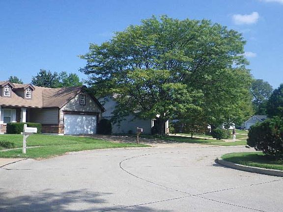 2nd image of 2925 Sherwood Dr