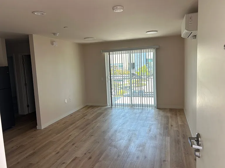 203 Willie James Jones Ave — Photo 30