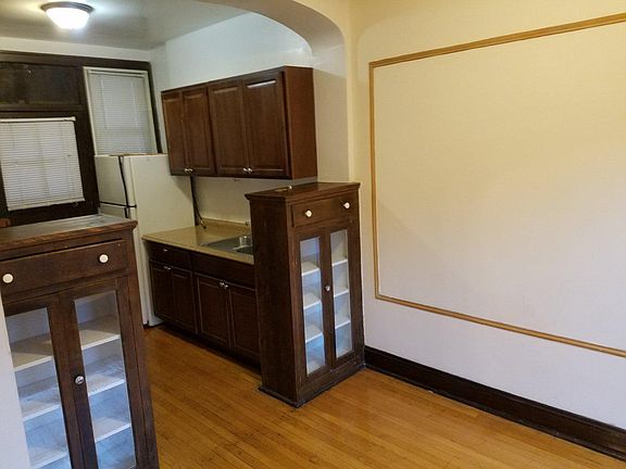 5th image of 4943 N Whipple St APT 1N