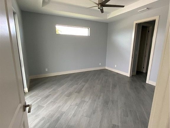 3rd image of 2725 SW 21st Place Cpe