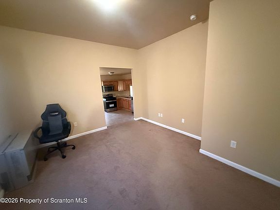 2nd image of 1409 Sanderson Ave Unit 2