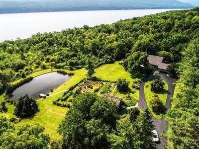 5580 Fossil Dr, Canandaigua, NY, 14424