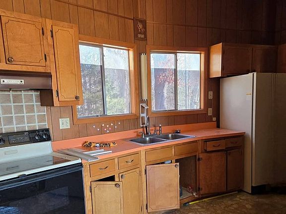 4th image of 40 Cochise Rd
