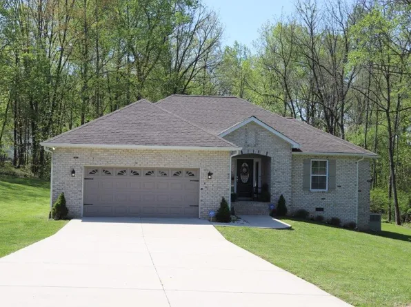 7104 Lincoln Dr, Baxter, TN 38544