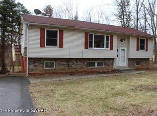 1612 Silver Maple Rd, Effort, PA 18330