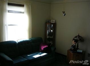 7846 Huron St, Taylor, MI 48180