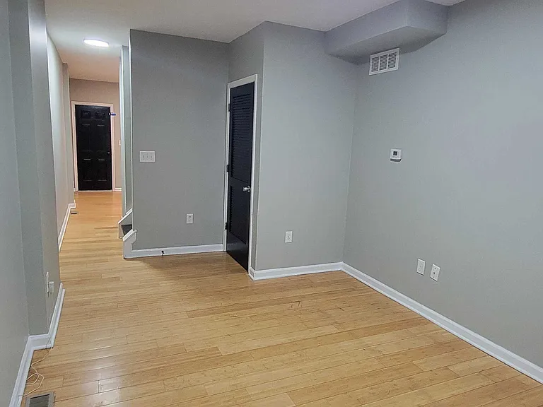 1611 N Durham St — Photo 10