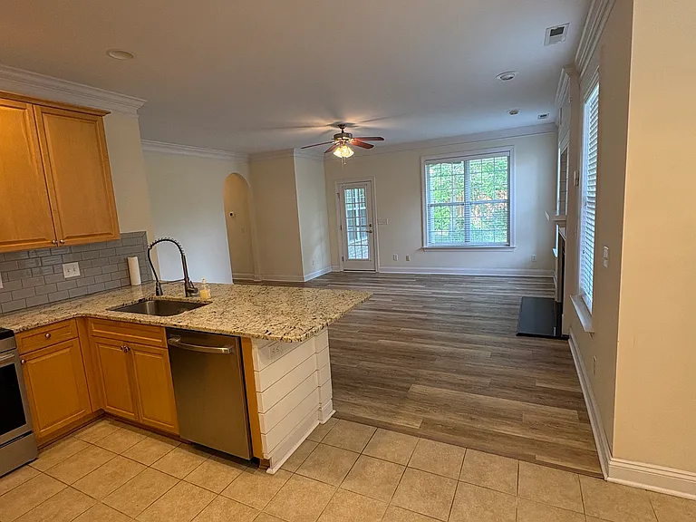1113 Grandiflora Dr — Photo 6
