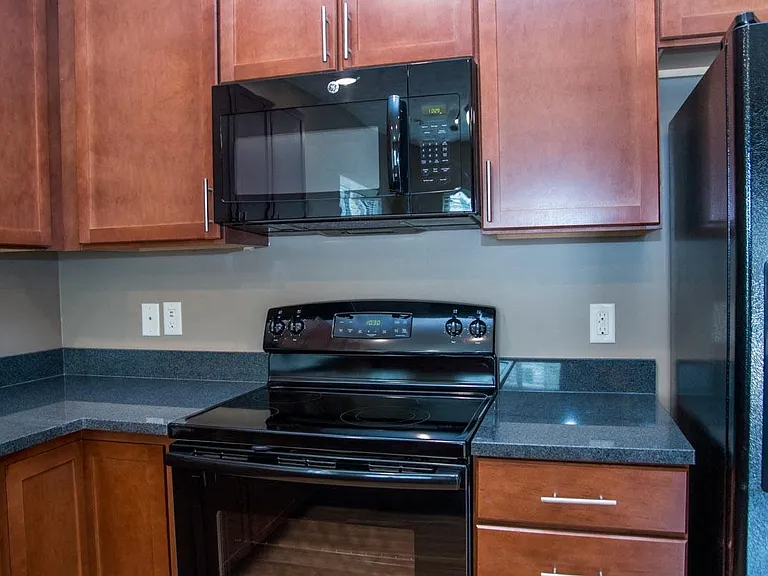 The Flats at 84 — Photo 156