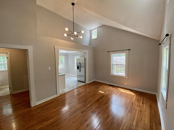 3rd image of 2130 Hillsboro Hts