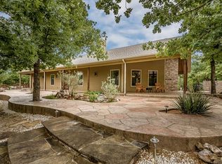 212 Mountain View Ct, Sunset, TX 76270