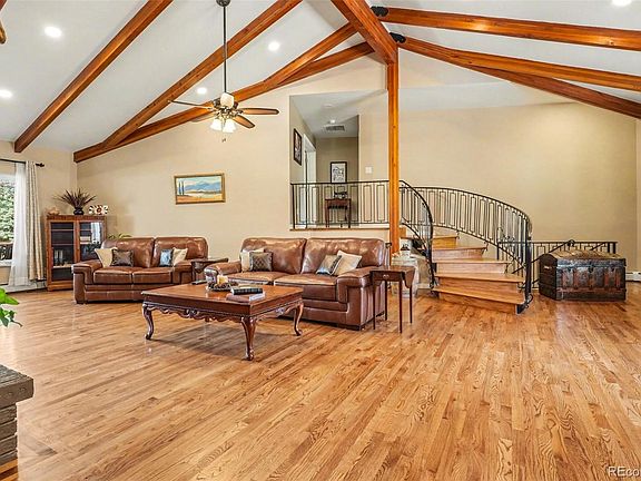 2nd image of 1915 Union Drive