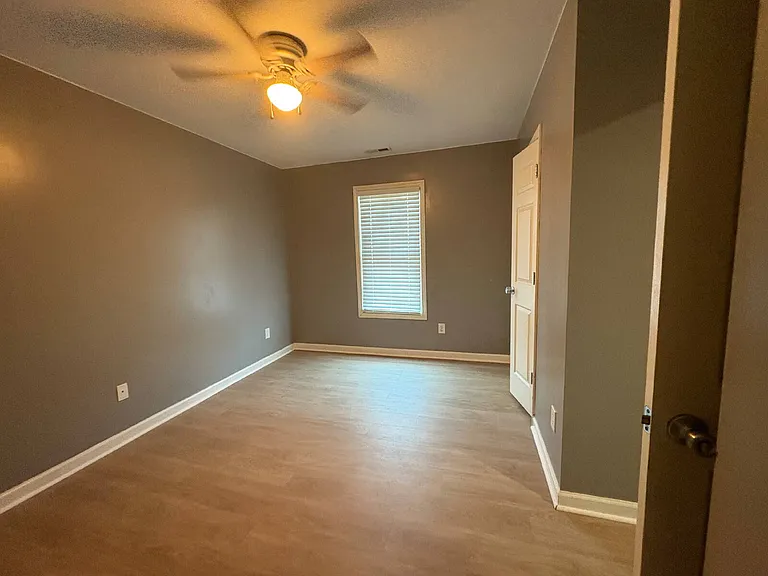 1227 Chimney Swift Dr — Photo 18