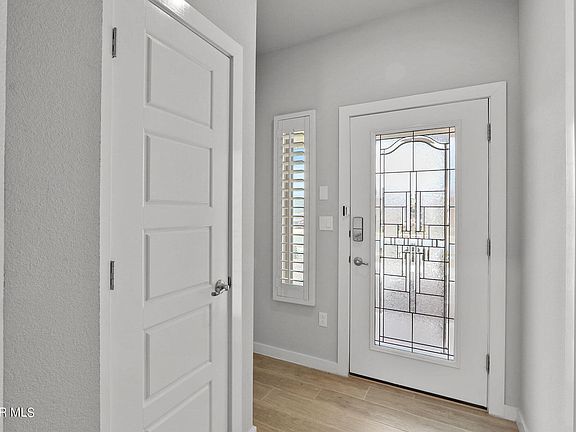 5th image of 13668 Olney Ave