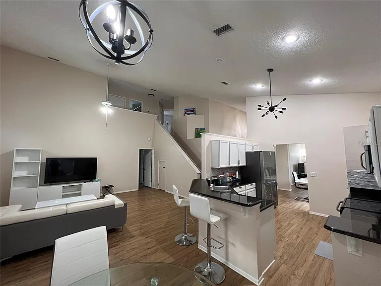 755 Riggs Cir — Photo 16