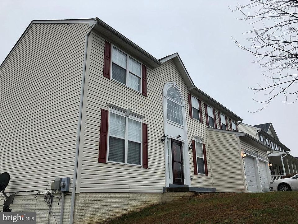 1st image of 14 Pebble Beach Dr