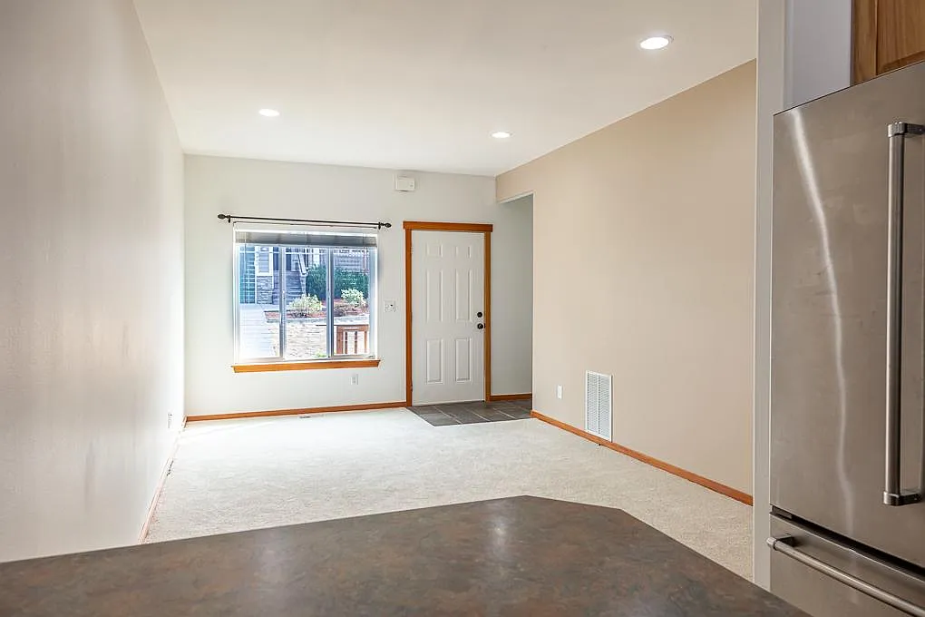 9603 S 219th Pl — Photo 2