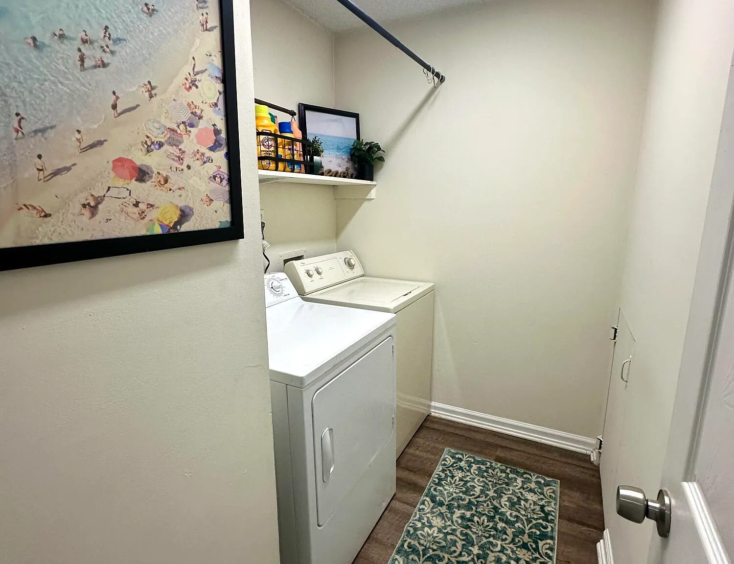2 bed, 1.5 bath, 1300 sqft, $1,995 — Photo 4