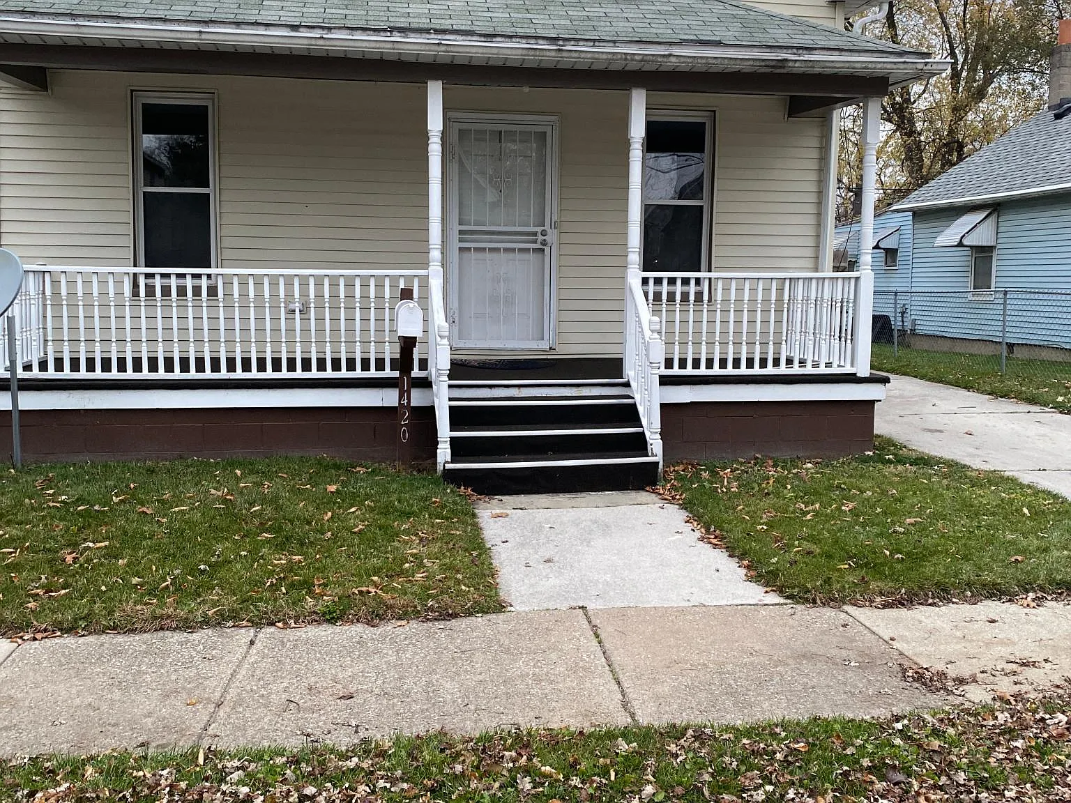 3 bed, 1332 sqft, $1,300 — Photo 1