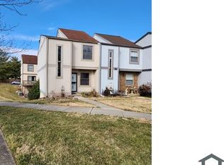 2 Helmsman Ct, Essex, MD 21221