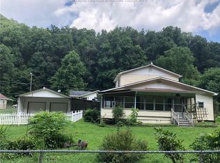 835 James Branch Rd, Wharton, WV 25208