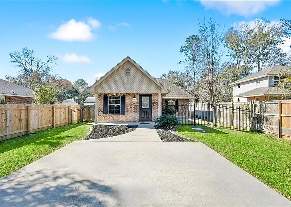 1st image of 57279 Cypress Ave