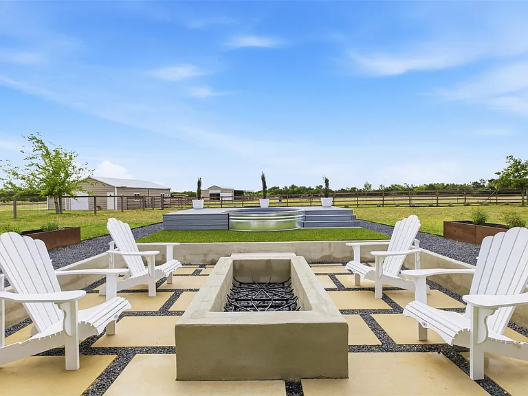 215 Mesa Vista Dr — Photo 35