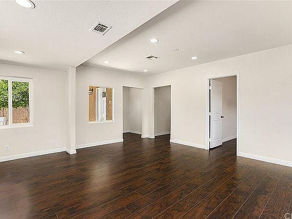 4th image of 1523 Genevieve St