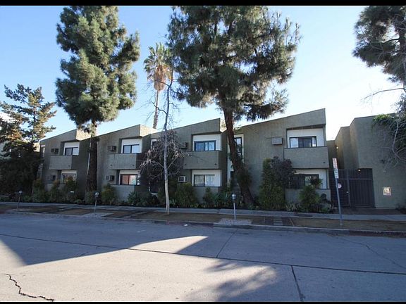 3rd image of 4506 Saugus Ave APT 2