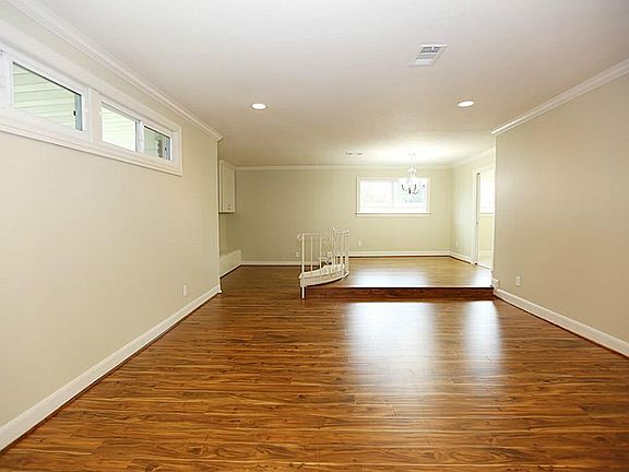 4th image of 5838 Wigton Dr