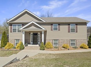 1808 Vicki Ct, Columbia, TN 38401